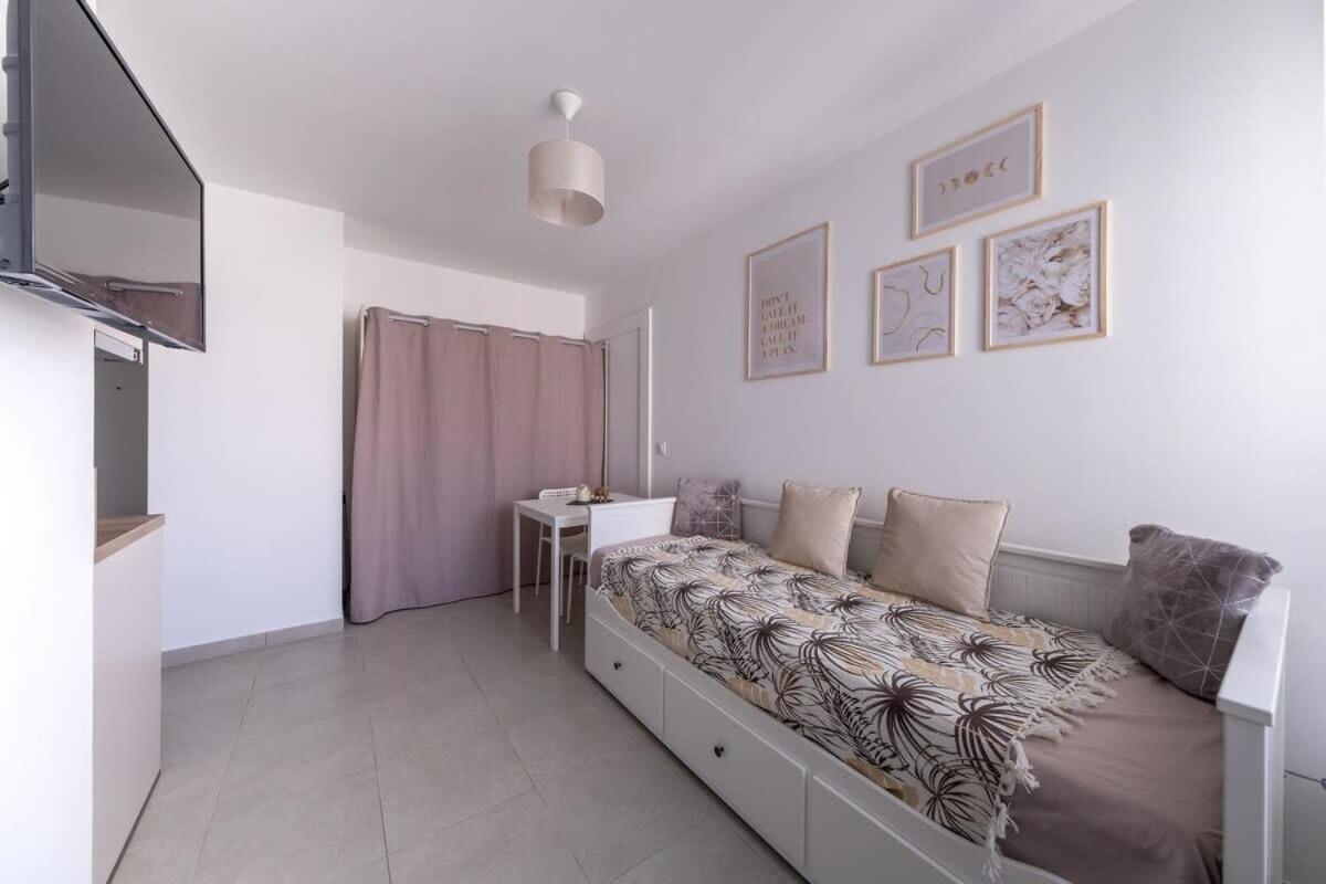 S5 Disney Studio Appartement Cosy Serris Bagian luar foto